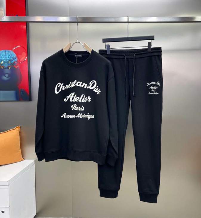 Picture of Dior Sweater Suits _SKUDiorM-5XLkdtn15438767